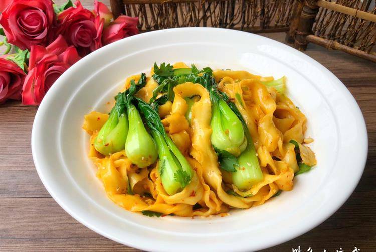 油泼面做法大全不辣的 019c8ab8db0544adbb51d5316aebb7a3.jpeg