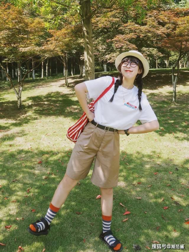 设计|解锁秋日超减龄穿搭,出奇制胜,可爱暴击