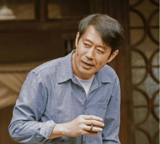 因为|看《乔家的儿女》的观后感，“渣爹”乔祖望让人生气，却恨不起来