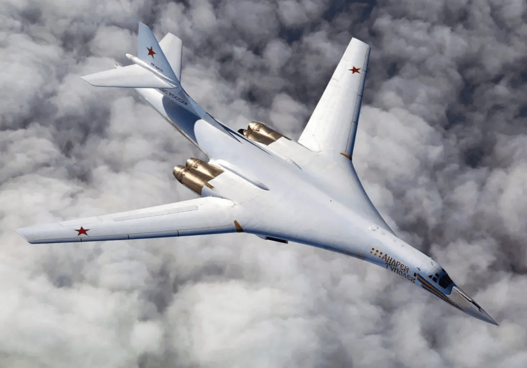 俄罗斯重型轰炸机图160图片