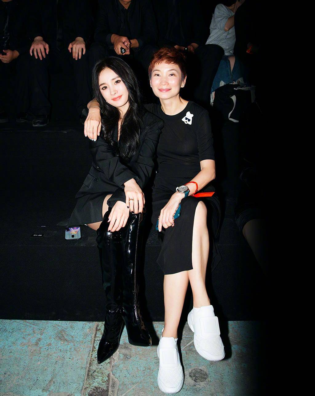 slay|杨幂、娜扎、李宇春秀场同框，春春霸气站C位，大哥范slay全场！