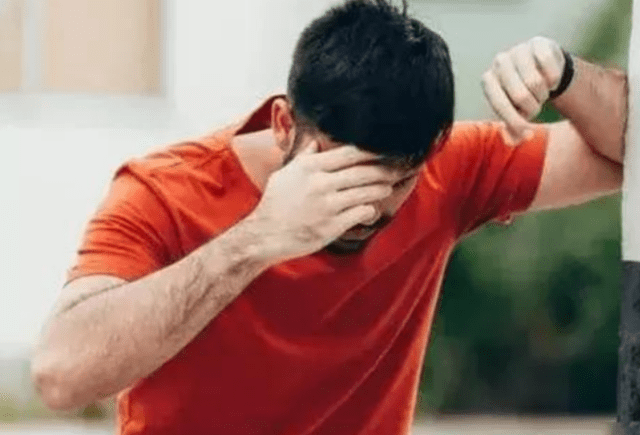 肝脏|男性“晨起”的3大行为,比喝酒还伤身,你中招了没有