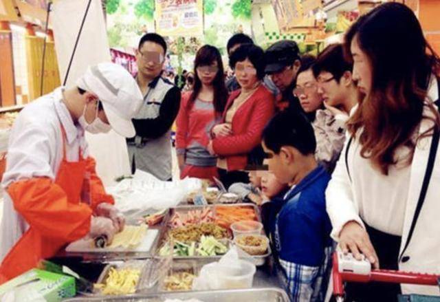 家长|孩子6岁前有这3种“节俭”行为,将来可能没出息,父母别沾沾自喜