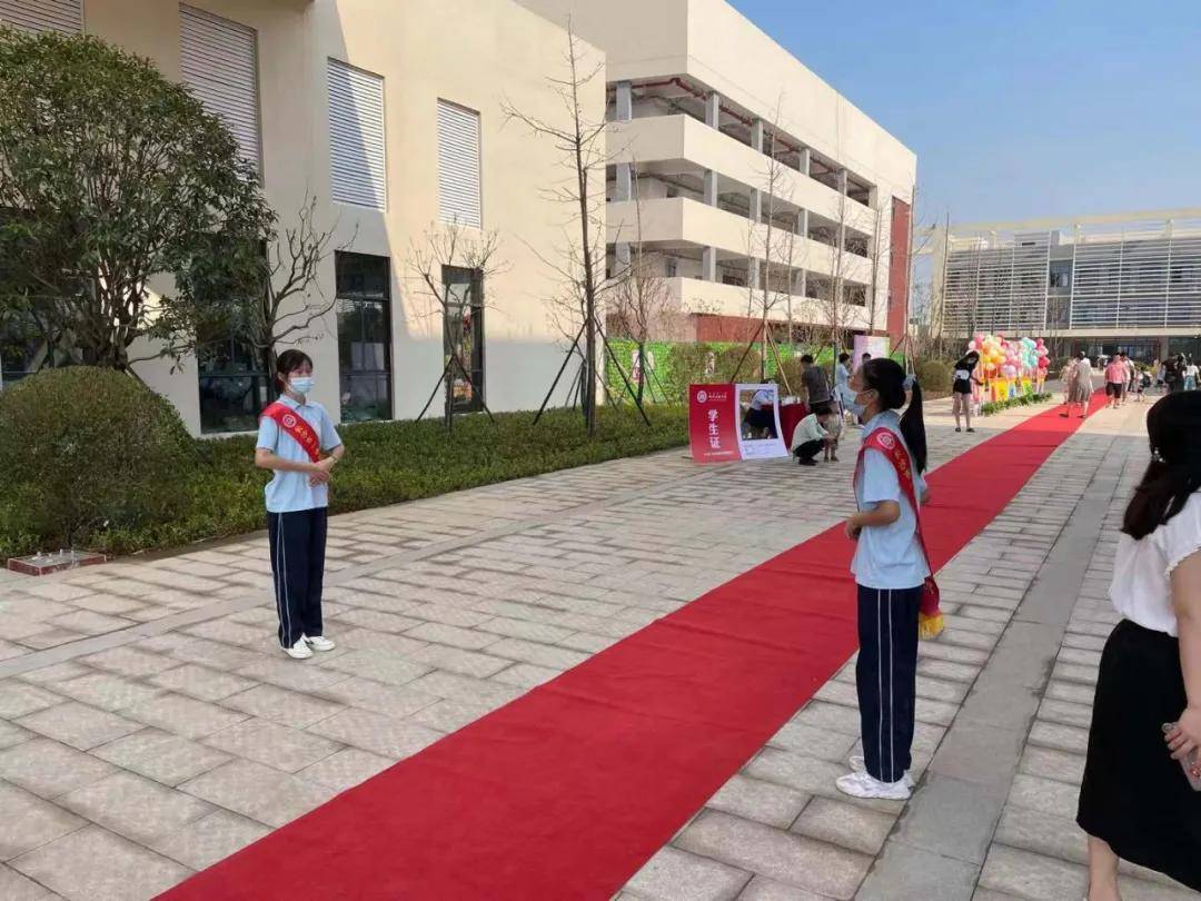 直击现场!长沙市一中株洲实验学校新校区正式开学