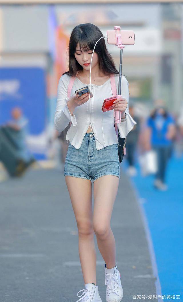 bf|酷酷装扮的瑜伽裤充满青春的时尚活力,展示时尚风情,精致时尚