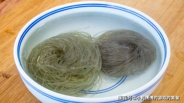 红薯|懒人早餐饼,5分钟烙1盘,食材简单味道不一般,张张焦香劲道