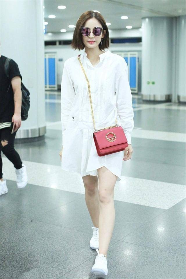 腰带|初夏火了一种穿法：衬衫裙＋运动鞋，清爽减龄又时髦，好看显气质