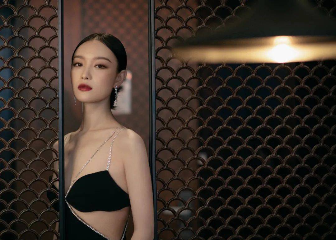 眼睛|魅惑狐系脸偏要做幼态眼睑下至？别再跟风微整啦，看看你是什么样的动物系长相