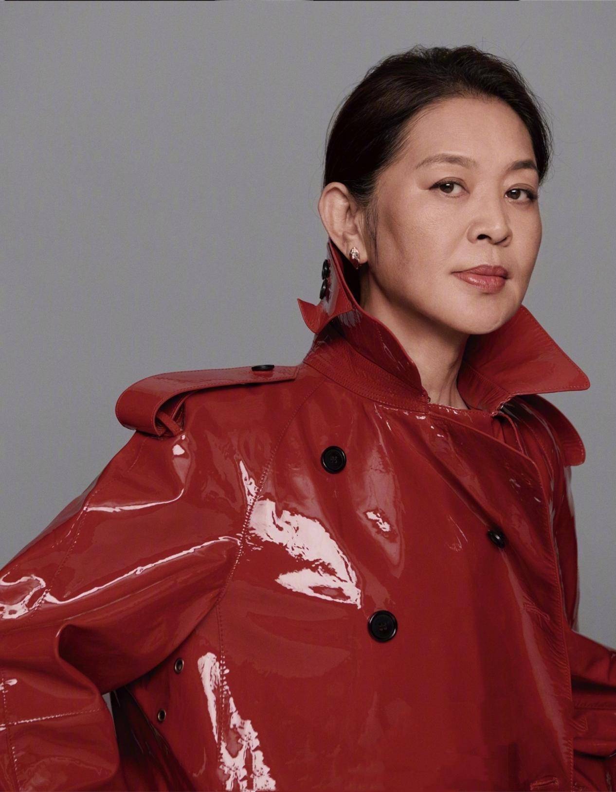 五大影后齐聚拍大片岁月沉淀连眼神都是戏一般流量明星比不了