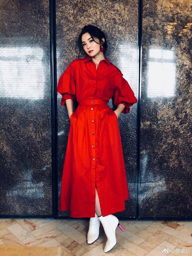 设计|青春少女蔡卓妍,37岁依然这么美,皮肤状态仍然停留20岁