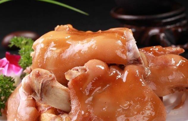 猪脚怎么弄小块 0d919d12e0bf46f69ddacc4219b9698b.jpeg