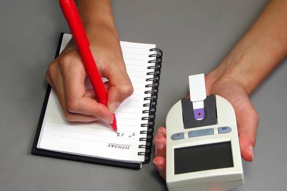 后天|母亲50岁时查出空腹血糖8.5,我将来也会这样吗?可能性有多大?