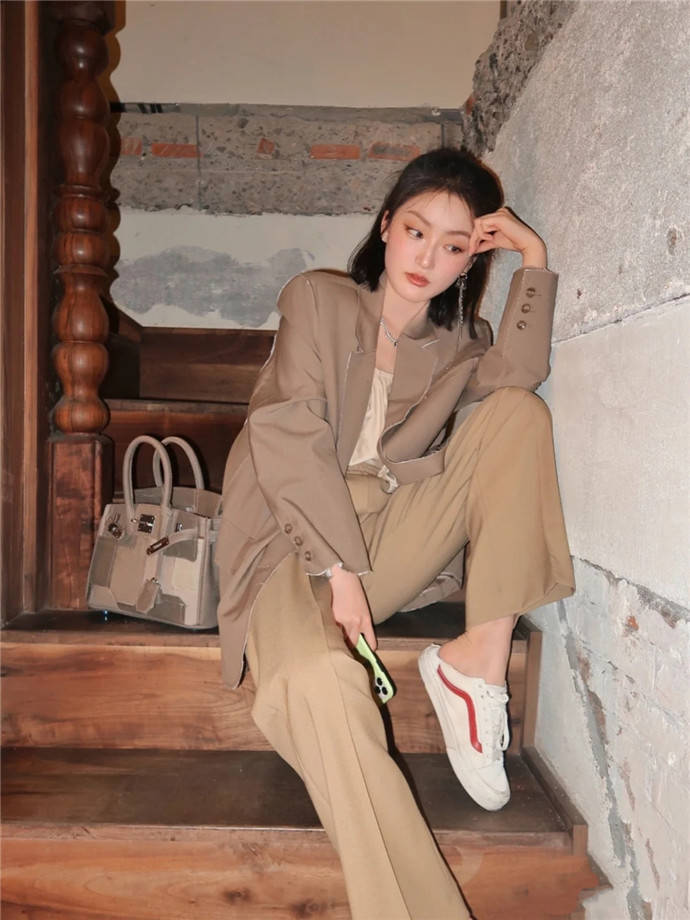 小白|早春鞋子怎么选？从不同“维度”入手，时髦和气质两手抓