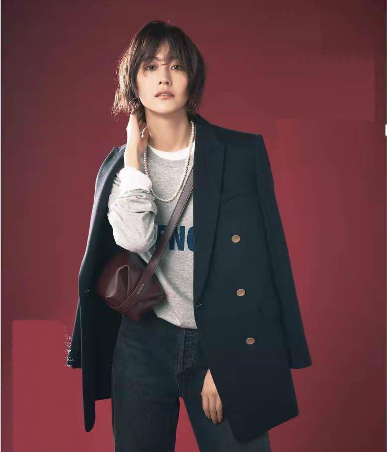 米色|越看越喜欢!13套最美的金秋“流行穿搭”,穿衣高手也为之叹服