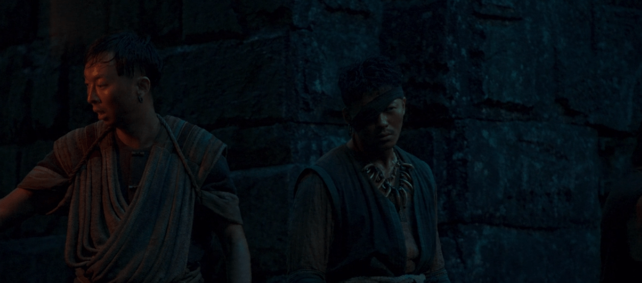 因为|云南虫谷:老胡与杨参谋遭“石观音锁喉”,王胖子开始发挥作用,扎龙还想图财