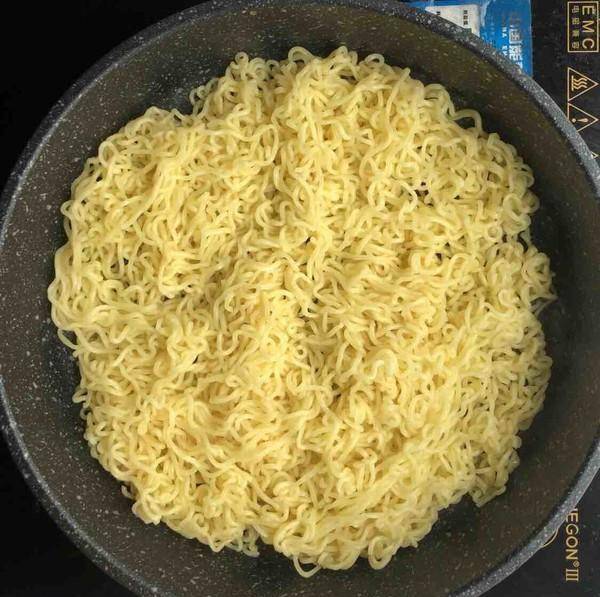 人体|早上不吃饭?那可不行,鸡蛋泡面饼早餐小食,夏日必备