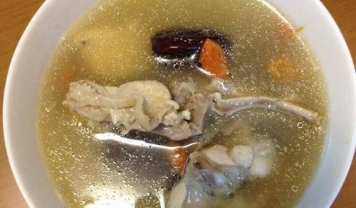什么炖鸡汤最好 a0911d2fbb394667afeef078fd22193b.jpeg