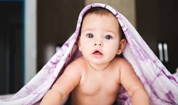 成本高|穷人“生完一个接一个”，中产家庭不敢生，两极分化是咋造成的？