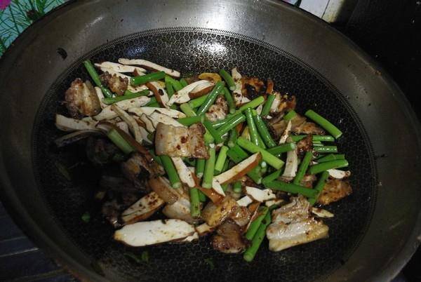 回锅肉怎么做才嫩不柴 bd0dd981e6e140d9bef498f8a56e391d.jpeg