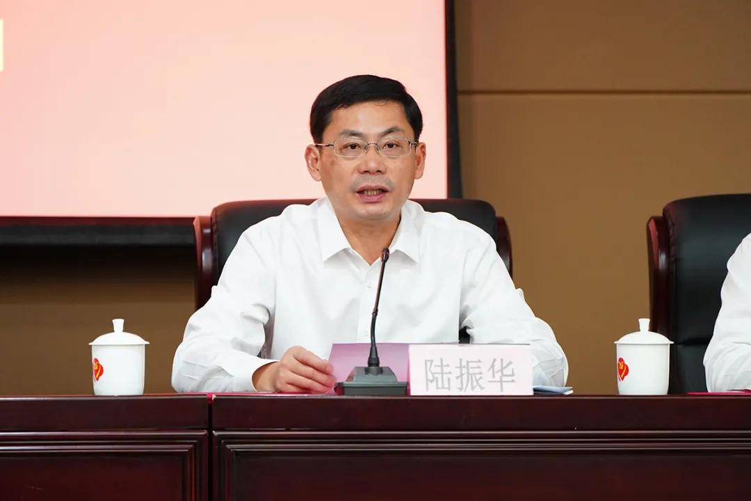 就做好参训工作陆振华要求要提高思想认识,珍惜培训机会,要严格遵守