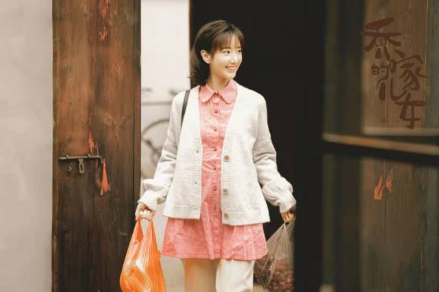 因为|《乔家的儿女》的配角太强大,连乔祖望保姆的扮演者都来头不小