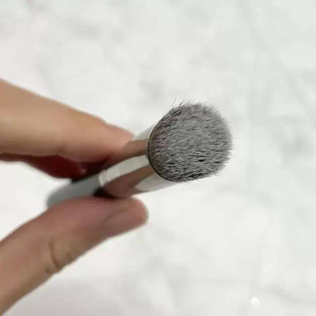 对比|是时候给你的化妆工具洗洗澡啦!