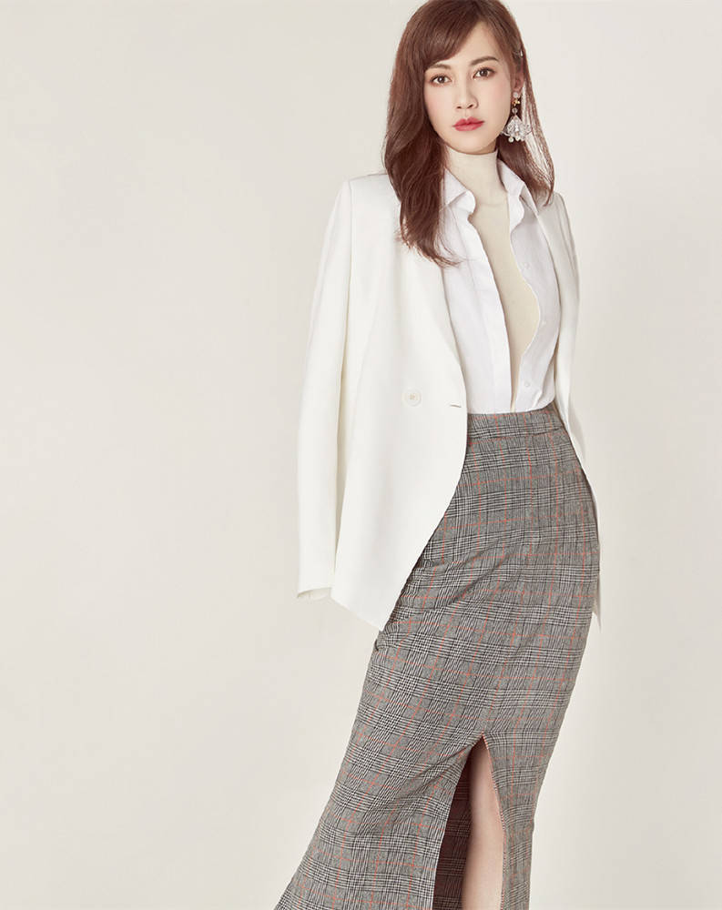 丽人|才42岁就敢演妈，杨雪为《乔家的儿女》牺牲真大，私服满满御姐风