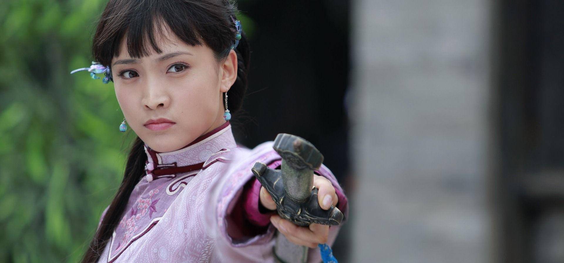 24岁嫁入豪门,联合情夫骗取丈夫财产,最终被丈夫3刀了结生命_白静