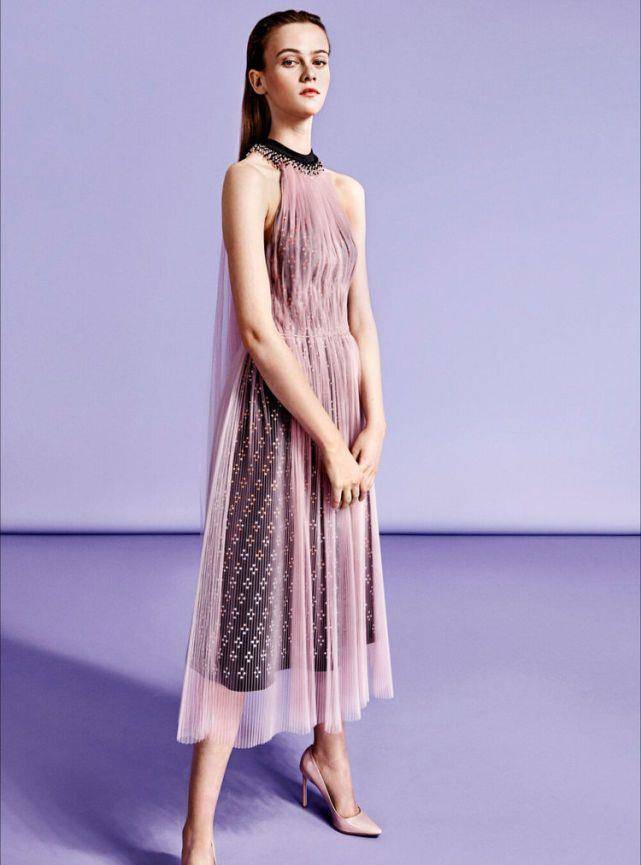 Dice|女明星的礼服不实穿？看看唐嫣、袁姗姗的这些同款，时髦又接地气