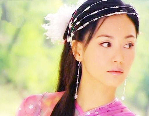羽毛|林心如戴羽毛,阿娇戴羽毛,范冰冰戴羽毛,统统美不过她