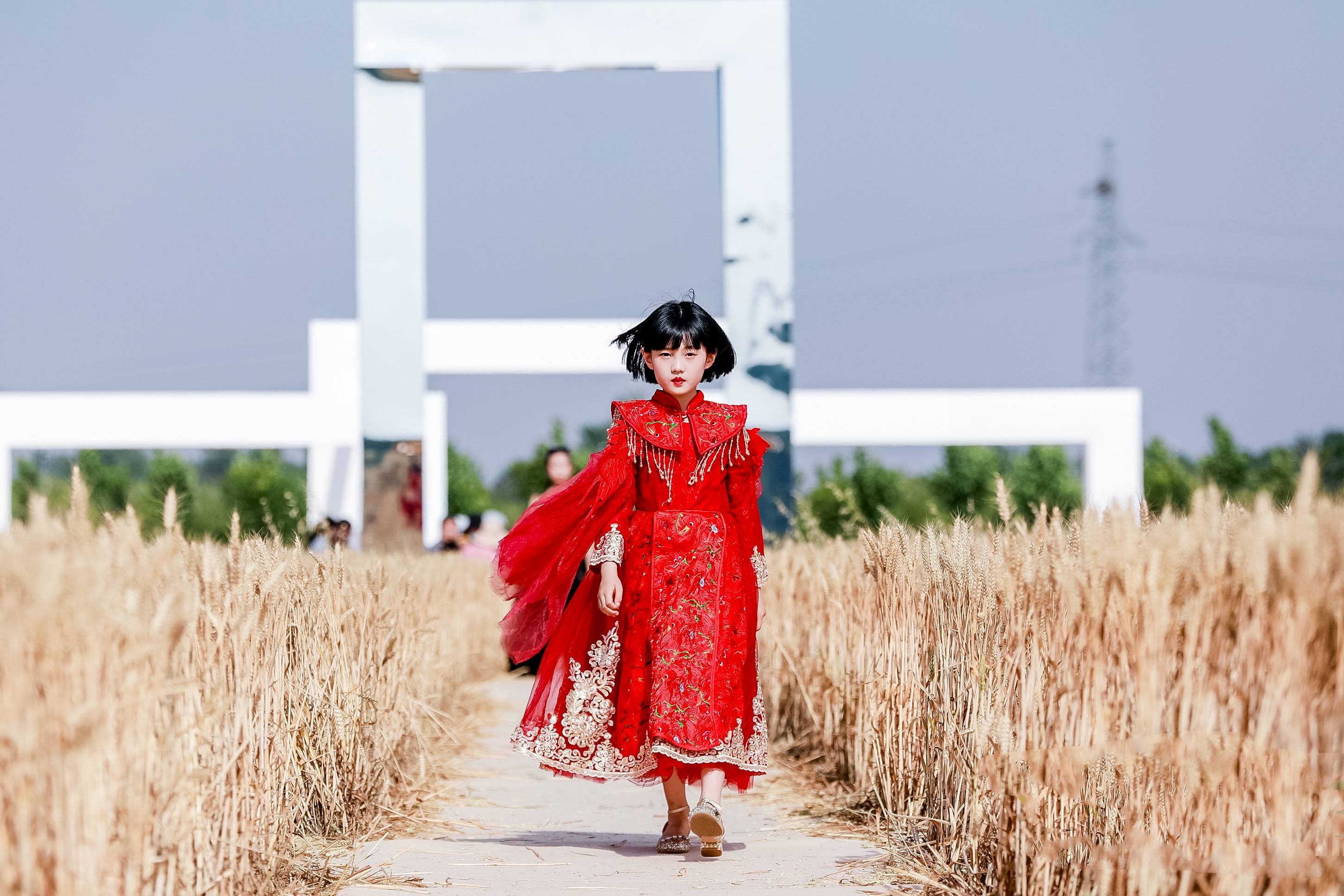 古阿新《华夏少年》时装秀 时尚也可以返璞归真