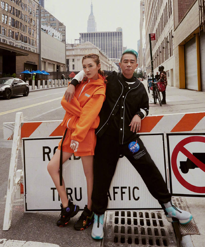 陈小春|穿一身白又痞又帅,54岁“披荆斩棘”站C位,陈小春,算你狠