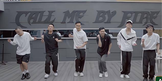 rap|张智霖跳舞太会扭，袁咏仪自嘲：以前没有体会过这快乐