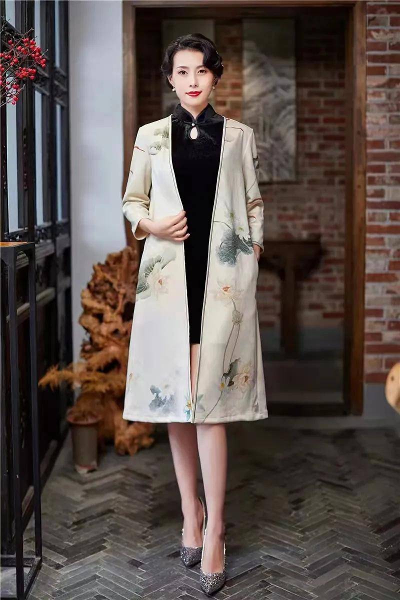 上下中式两件套旗袍，让你女人味儿大爆发！不失民国风又显时尚！