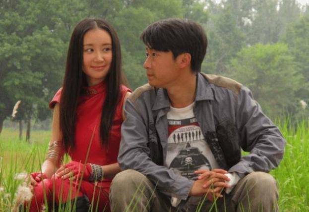 角色|之前凭《魔幻手机》红极一时，却因满嘴脏话，沦为无人问津的地步