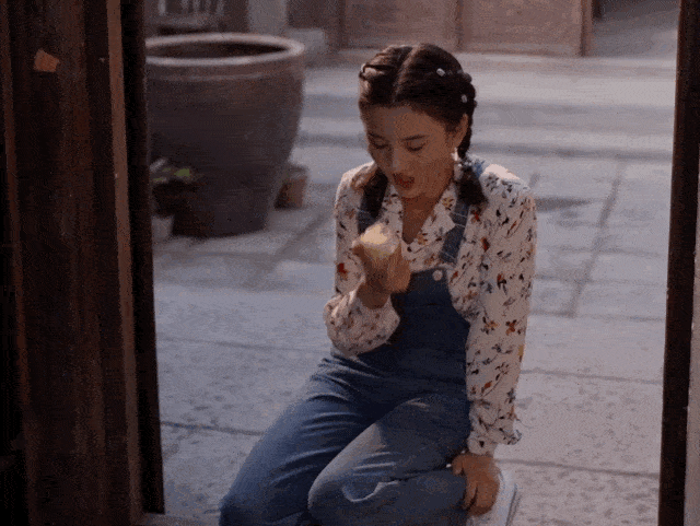 杨玲|如何复刻《乔家的儿女》的九十年代时髦？