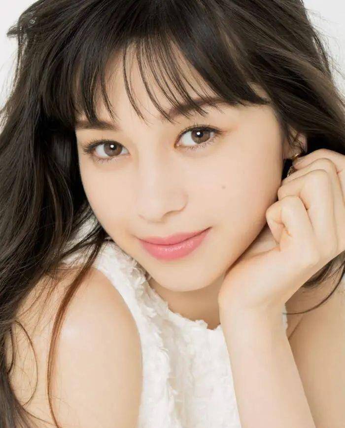 冬日|日本美女中条彩末冬日写真太靓了！清丽脱俗美得让人窒息