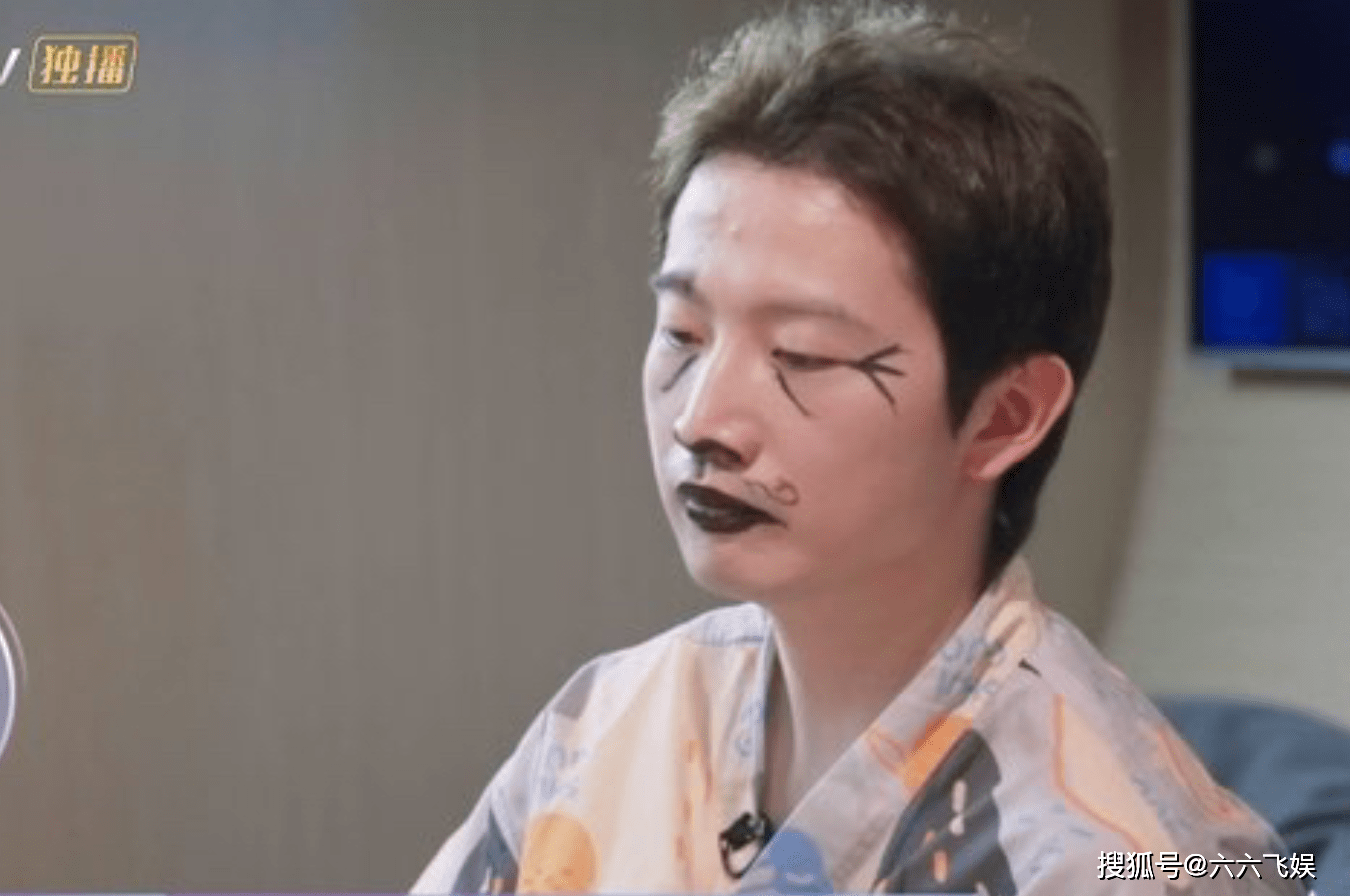 什么|谈恋爱不足1个月，节目上原地分手，周扬青和罗昊到底有什么问题