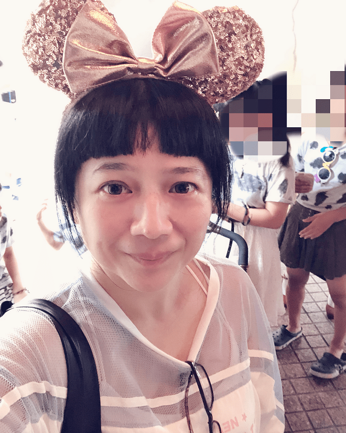 前妻|林瑞阳前妻保养得真好，和女儿同框分不清谁是妈妈，自然状态真美