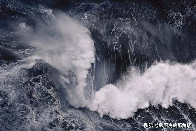3千万亿吨!马里亚纳海沟正大量吞没海水,为何海平面不降反升?_海底
