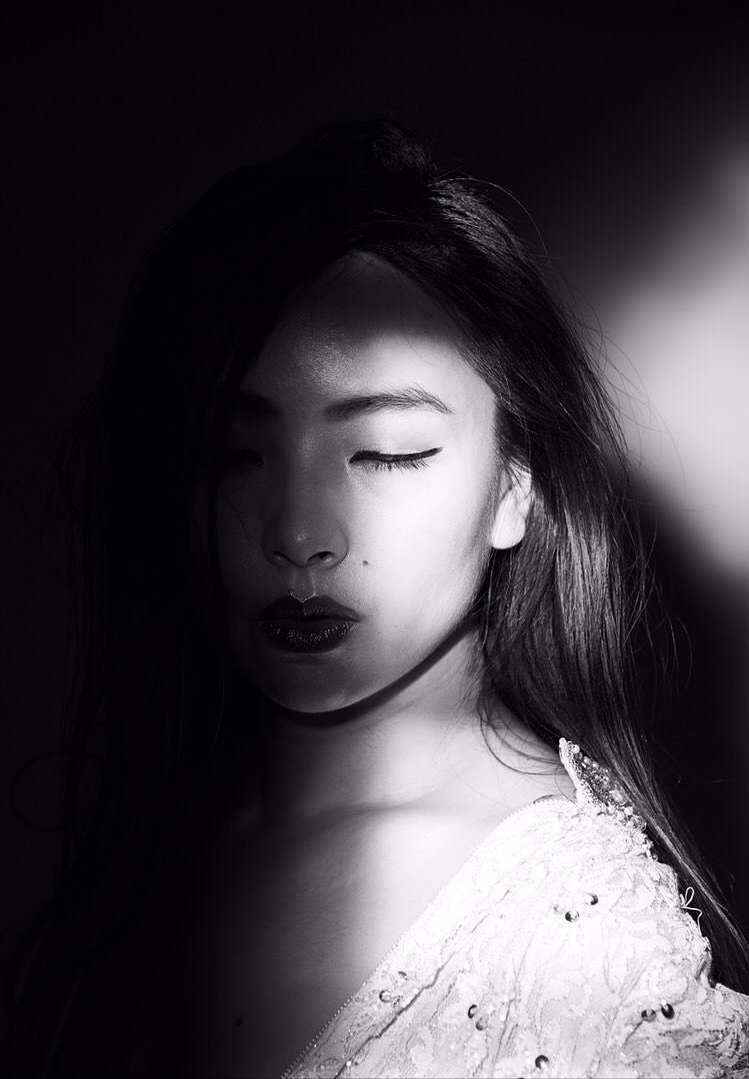 时代|《双探》曾美慧孜，靠脸时代逆流而行，从丑小鸭到金像奖天后