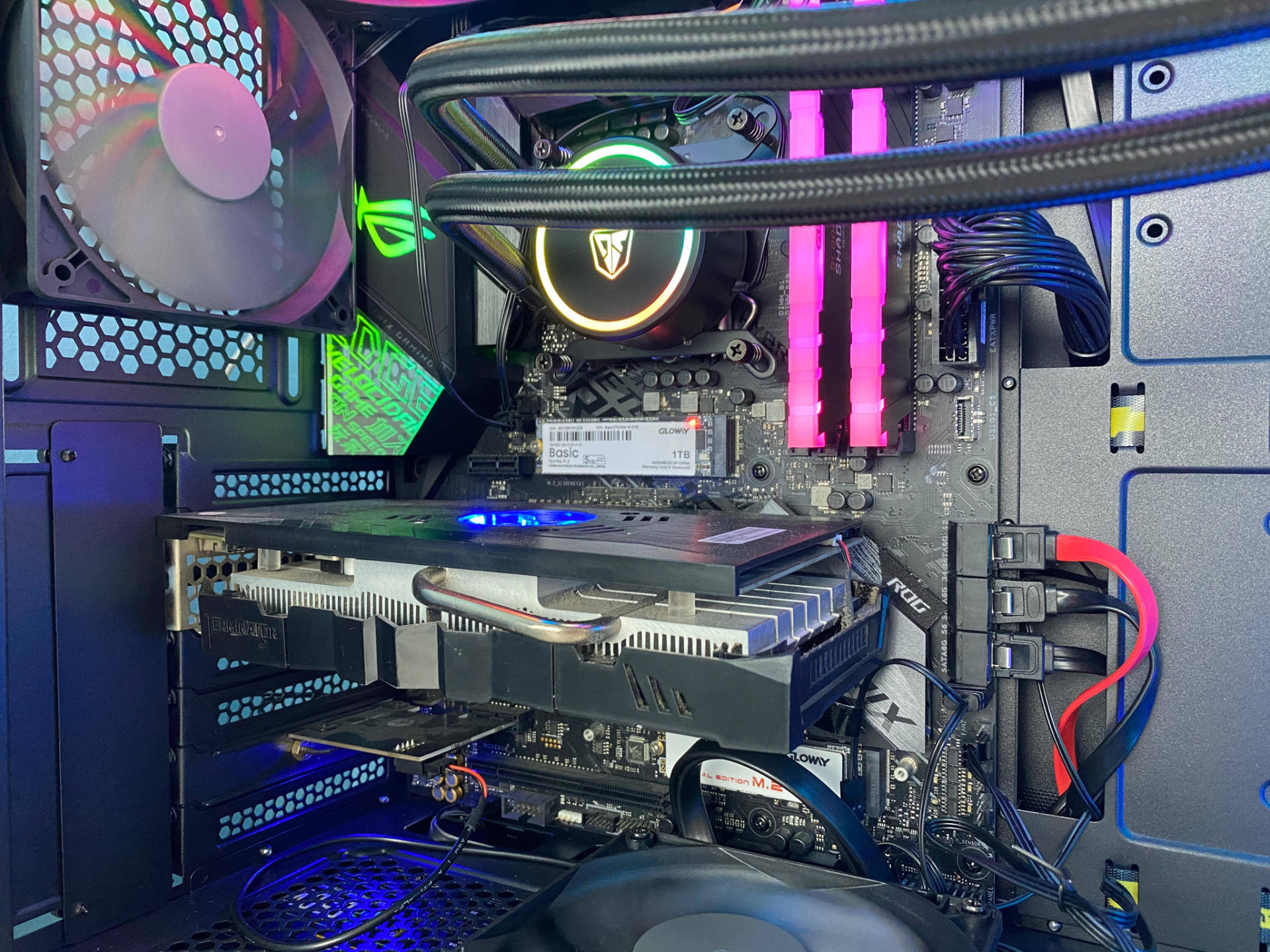 硬盘|性价比硬盘可靠吗？实测国产大卖款BASIC NVMe SSD硬盘，FLUX加持