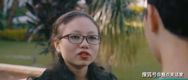 原创尼泊尔活女神百姓跪拜小女孩祈求平安发财