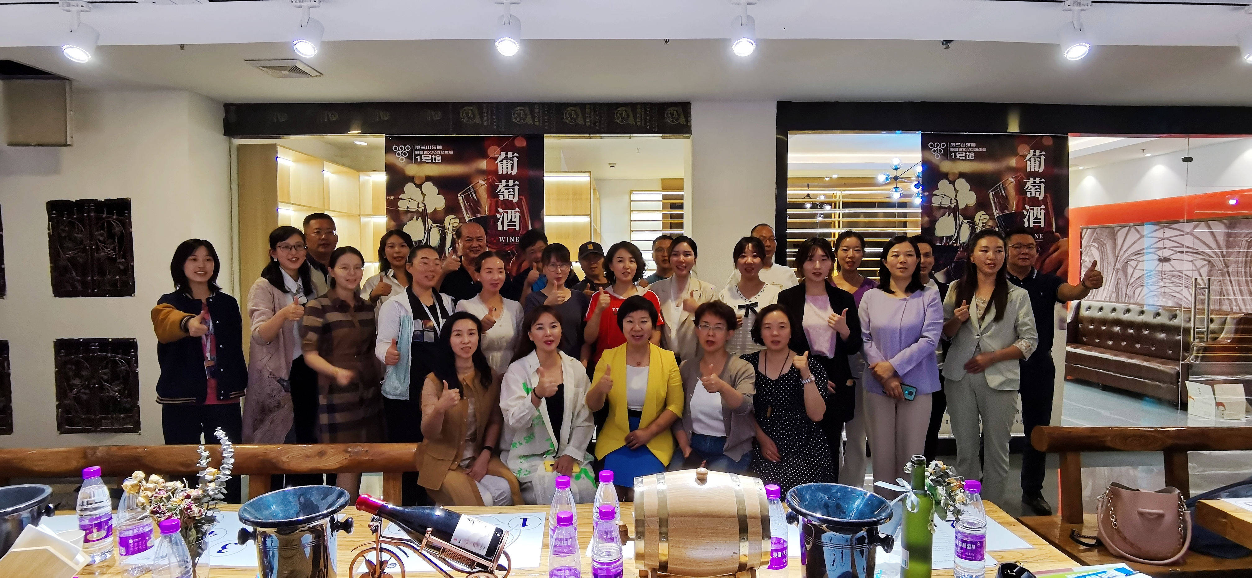 葡萄|你知道宁夏的第一瓶干红葡萄酒是怎么诞生的吗？