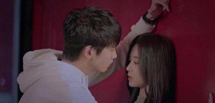 演技|《时光与你别来无恙》：男帅女靓的治愈系小甜剧，一集上头