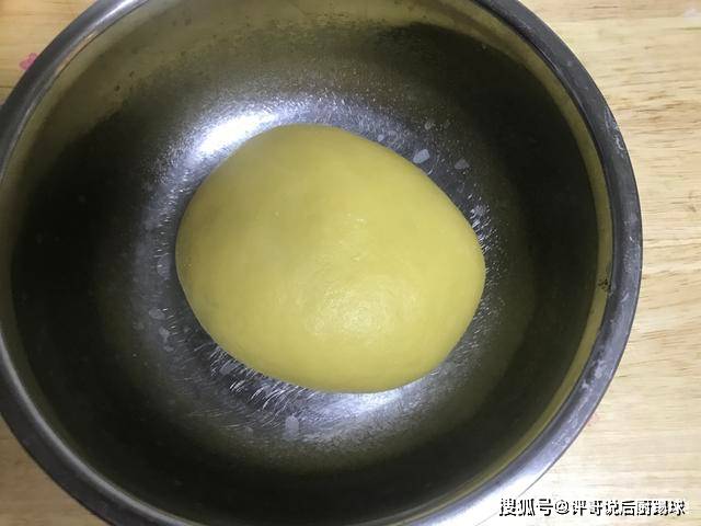 温度|面粉别总做馒头了，这样做，不加一滴水，组织细腻，比面包好吃