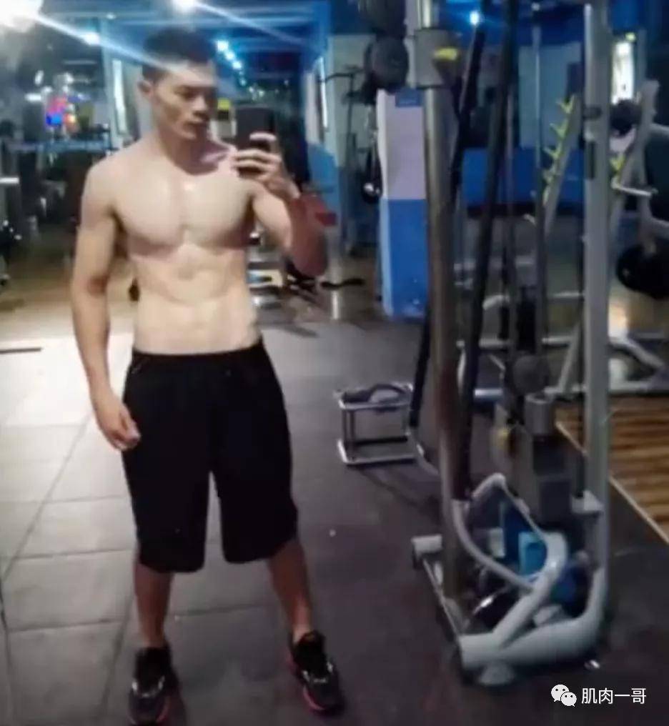 身材|身高190cm体重88公斤，这哥们也太猛了