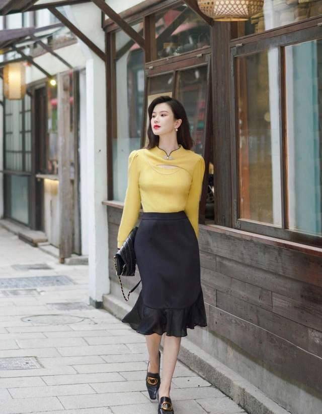 黑色|为什么今年的风衣,都宁愿配阔腿裤和白色衬衫?重点是真心好看