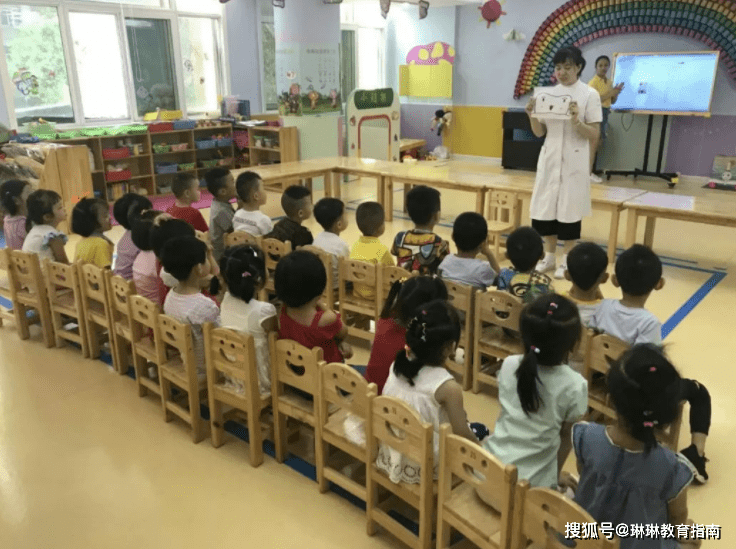 高手|幼儿园学生回家，带回家庭背景调查问卷，家长见招拆招个个是高手