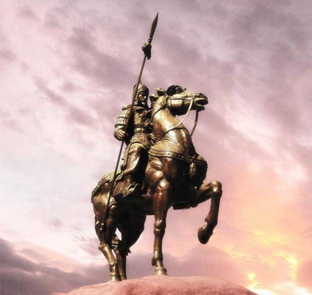 然而,古代有这么一位将军,既不会骑马射箭,也不善舞刀弄枪,甚至,难开